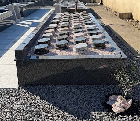 樹木葬霊園「水都の杜」