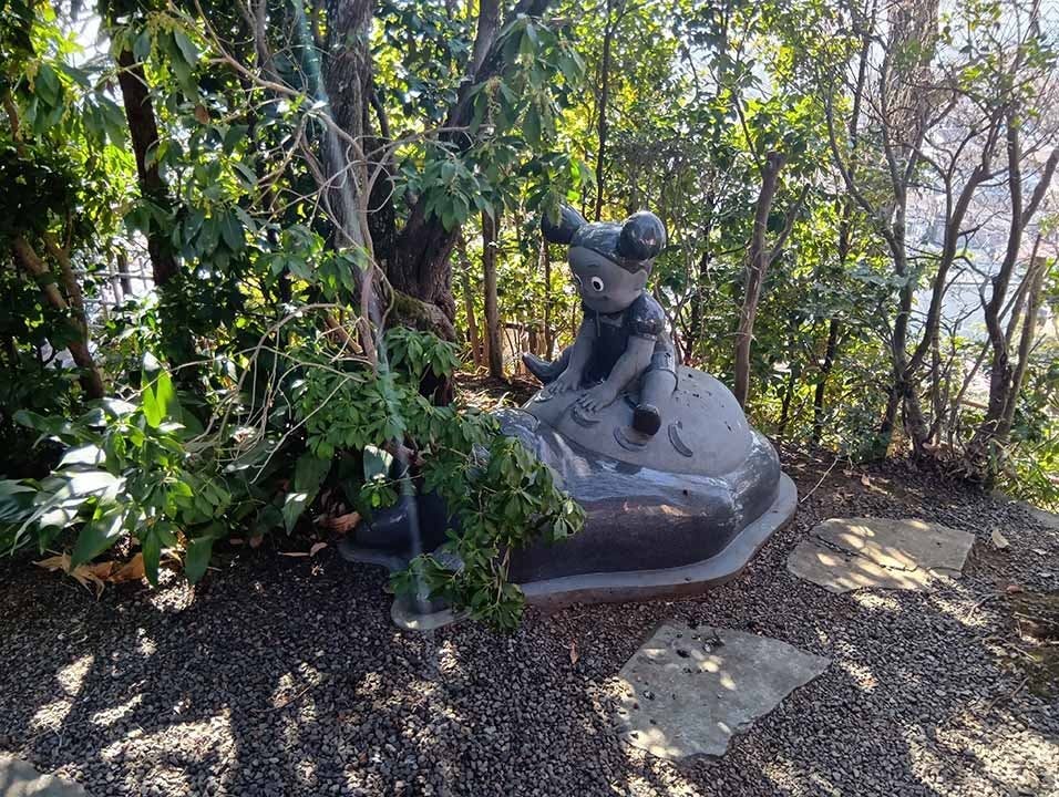 吉祥院墓苑「藤の杜」