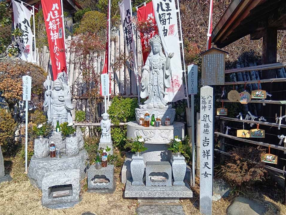 吉祥院墓苑「藤の杜」