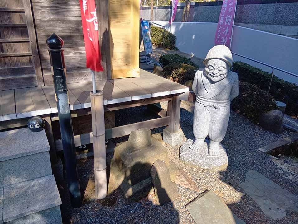 吉祥院墓苑「藤の杜」