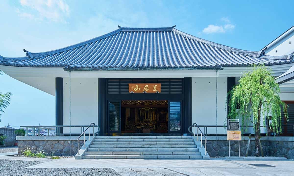 中野区霊園 青空のお墓 歴史あるお寺が永代供養してくださいます。