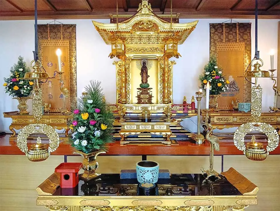 浄土真宗　最尊寺　永代墓 内陣