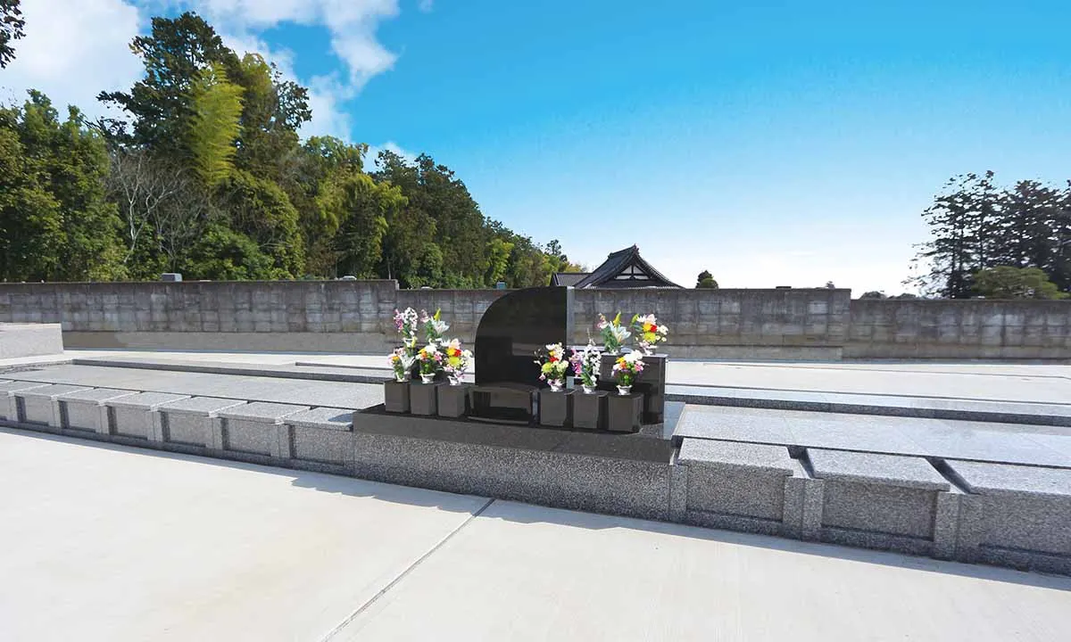 メモリアルガーデン悠久の丘　樹木葬 テラス墓所