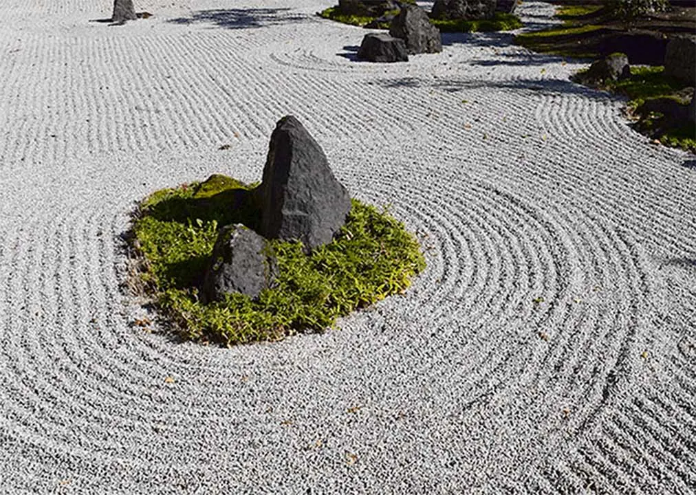 プレミアム北欧の杜とうべつ樹木葬墓地 中庭枯山水庭園