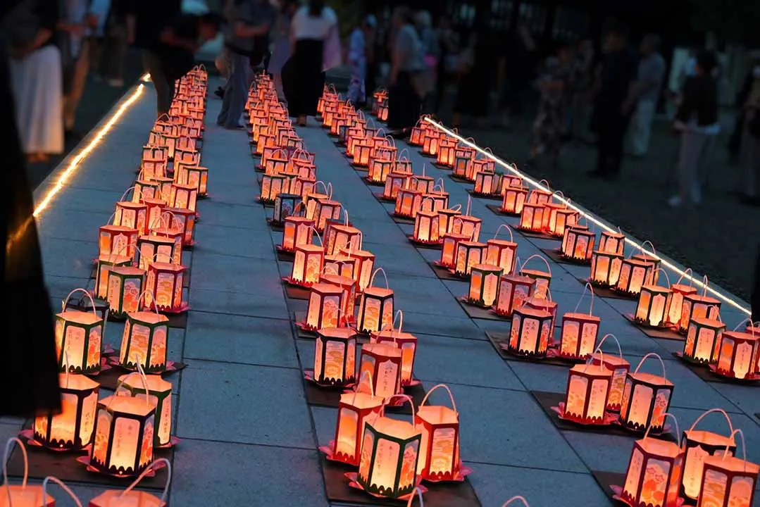 プレミアム北欧の杜とうべつ樹木葬墓地 お盆の先祖供養 萬燈供養