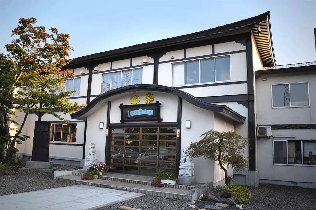 プレミアム北欧の杜とうべつ樹木葬墓地 庫院 外観