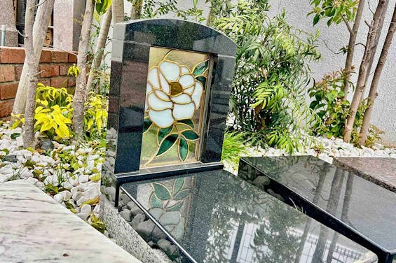 舎人墓苑　光明