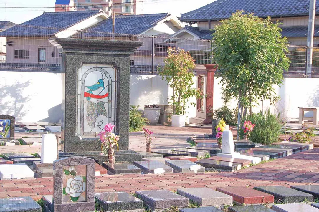 舎人墓苑　光明