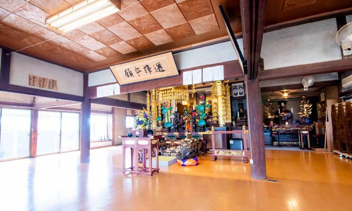 生往寺 永代供養墓・樹木葬 本堂