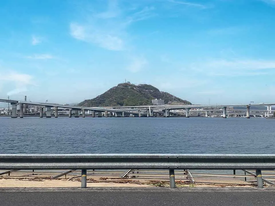 坂海望霊園