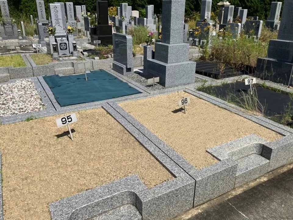下松墓地