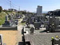 蛇穴公園墓地