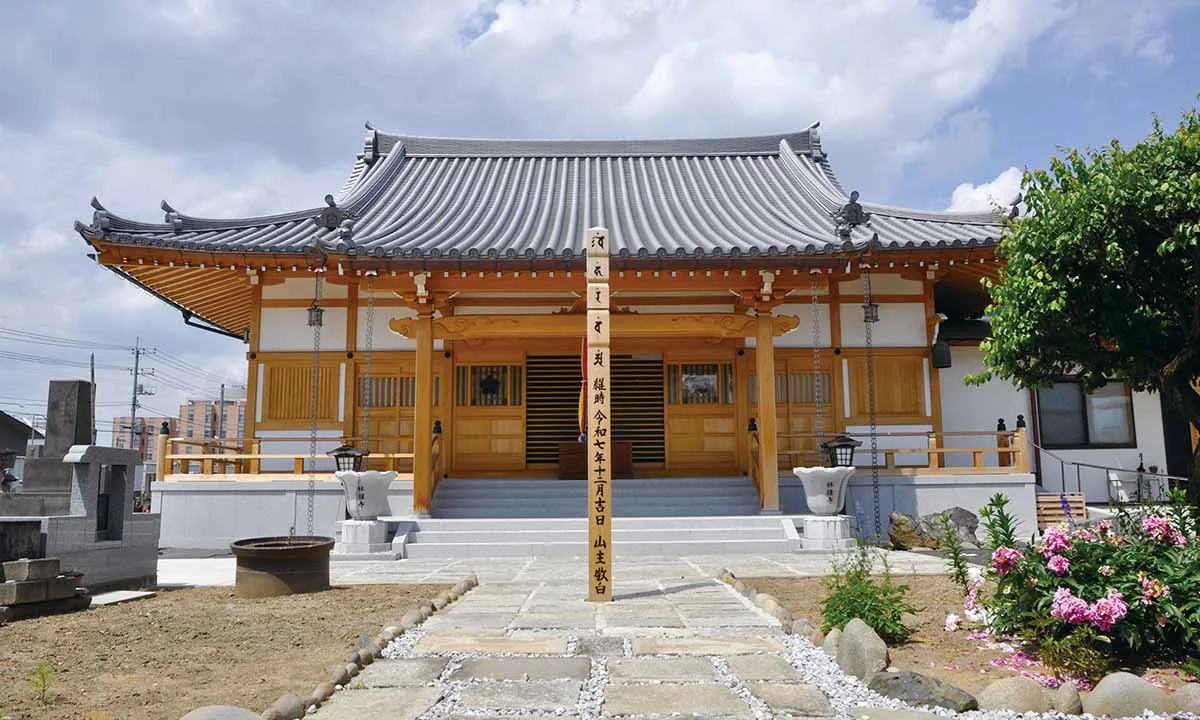 林鐘寺 永代供養付墓「いとざくら」 本堂