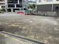 思い出の丘萬福寺樹木葬 広々とした駐車場、出入り口も広く楽々進入