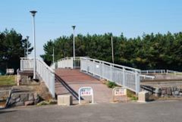 海浜公園への橋