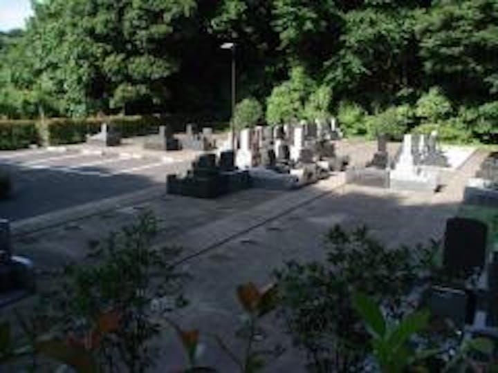 墓苑内の低地区域の全景