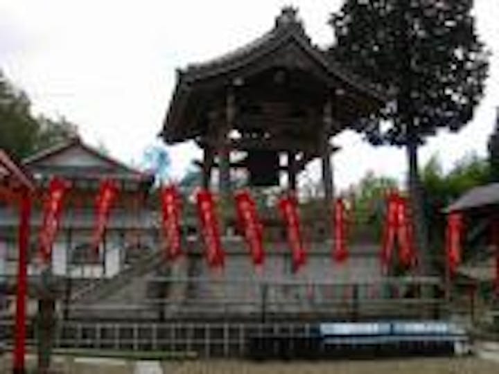 いかにも古くからある京都の寺社らしく、境内はどこも歴史の重みを感じさせる。