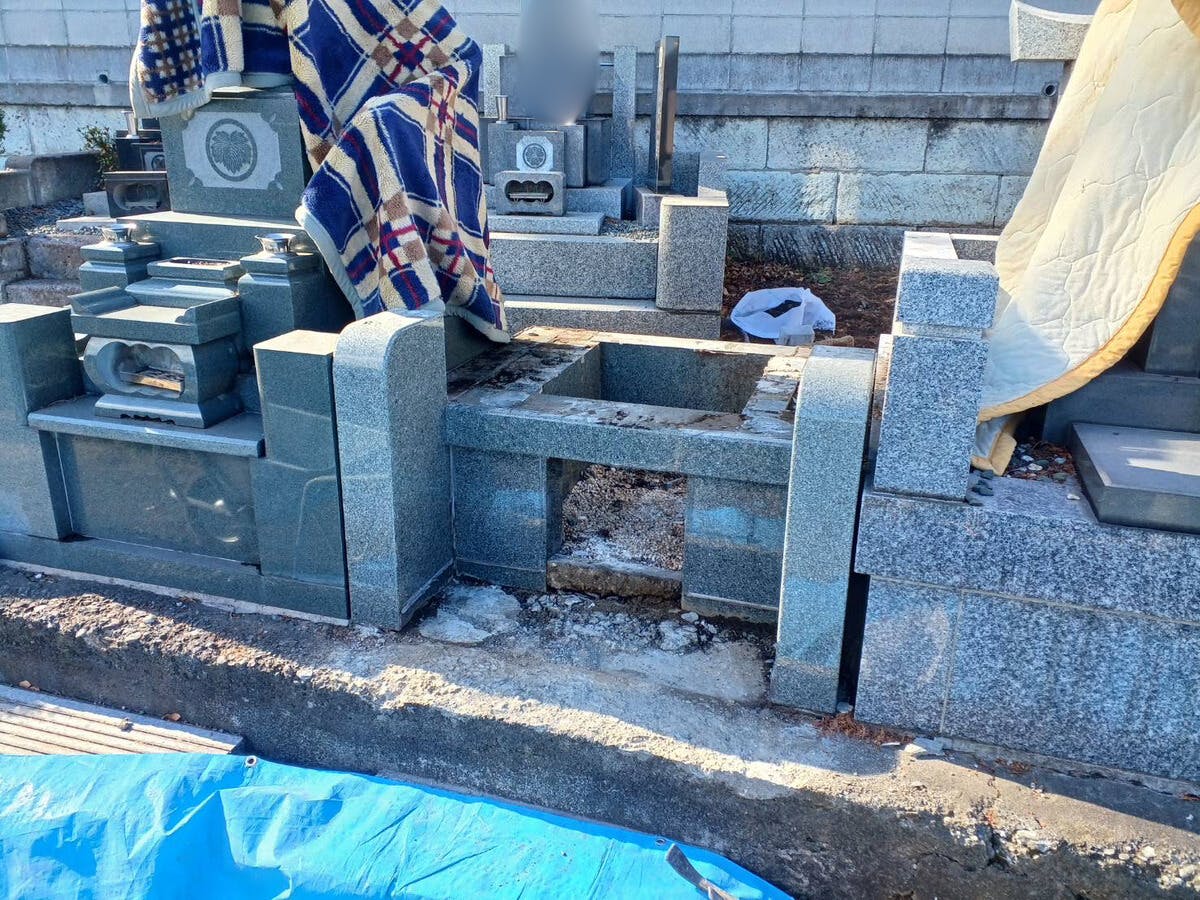 善養寺のお墓の墓石撤去前