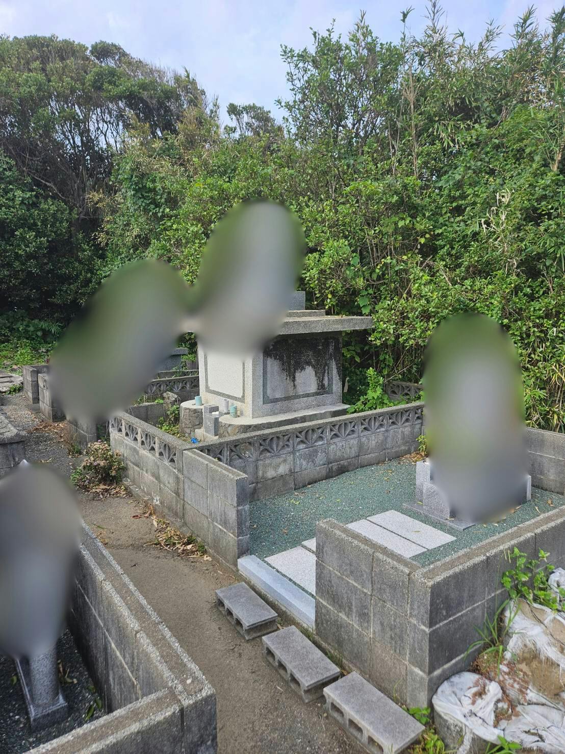 室戸市室戸岬町 共同墓地のお墓の墓石撤去前
