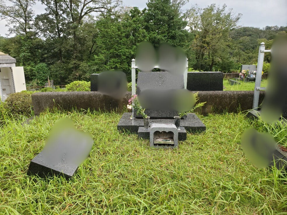 青梅市墓地公園のお墓の墓石撤去前